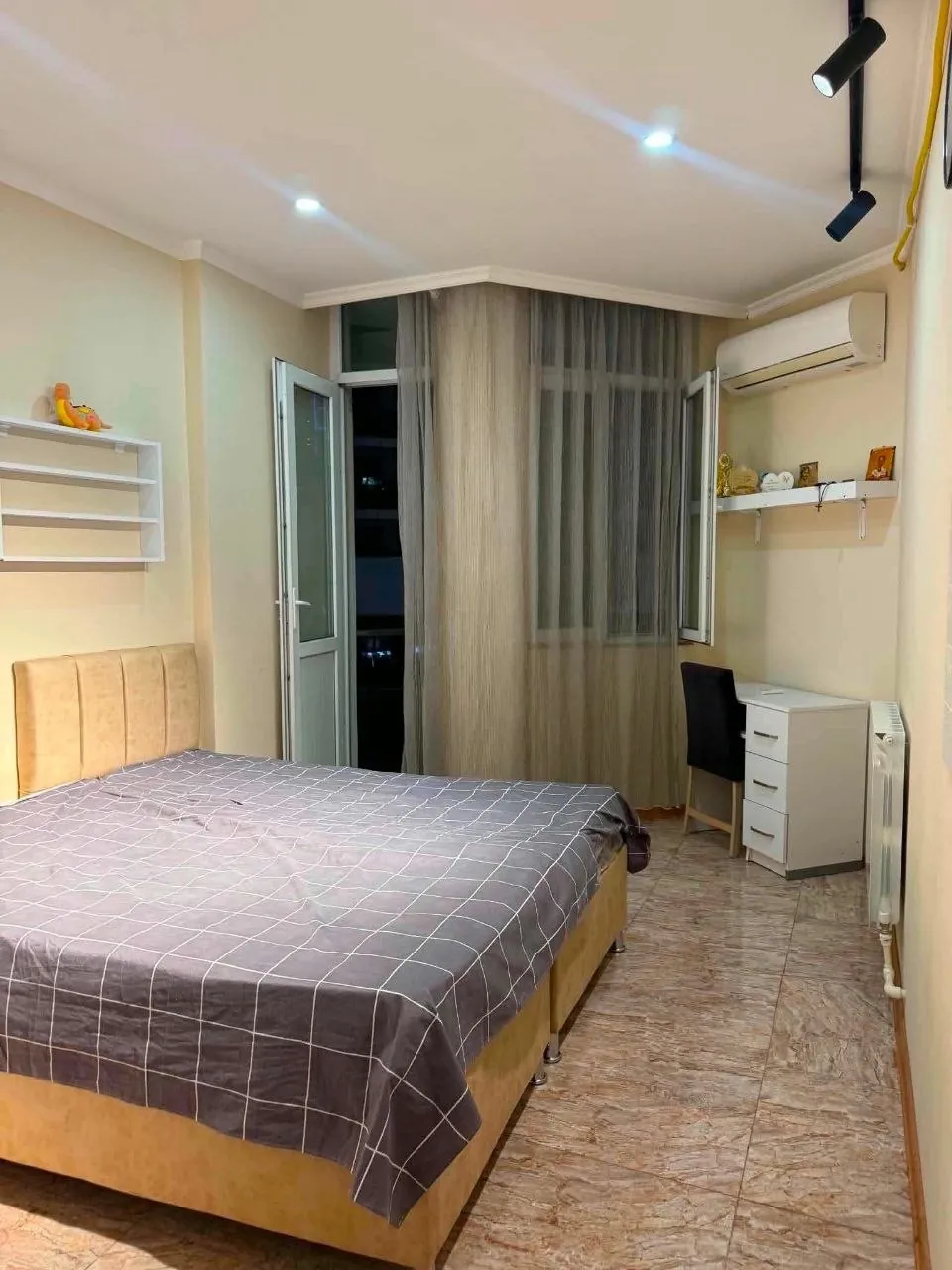 Квартира 65 м² на Горгиладзе 98 в Батуми 3