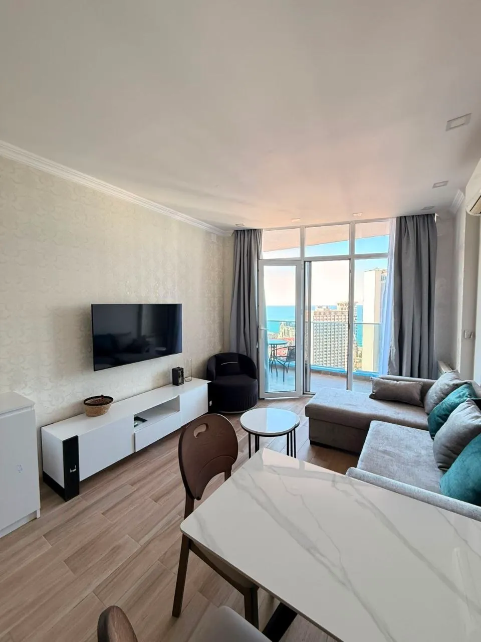 Квартира 58 м² на Пиросмани в Батуми 2