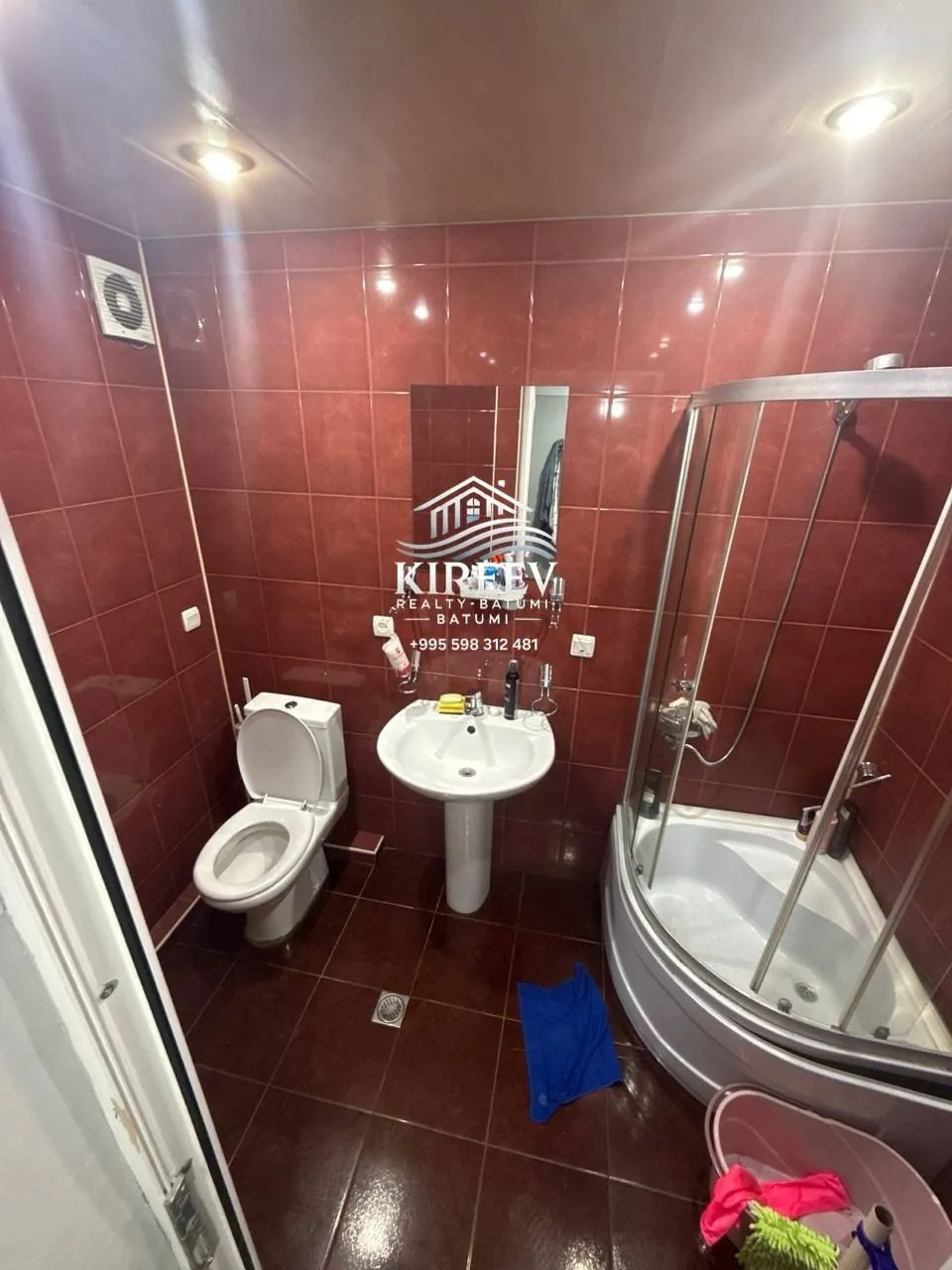 Квартира 70 м² на Горгиладзе 74 в Батуми 4