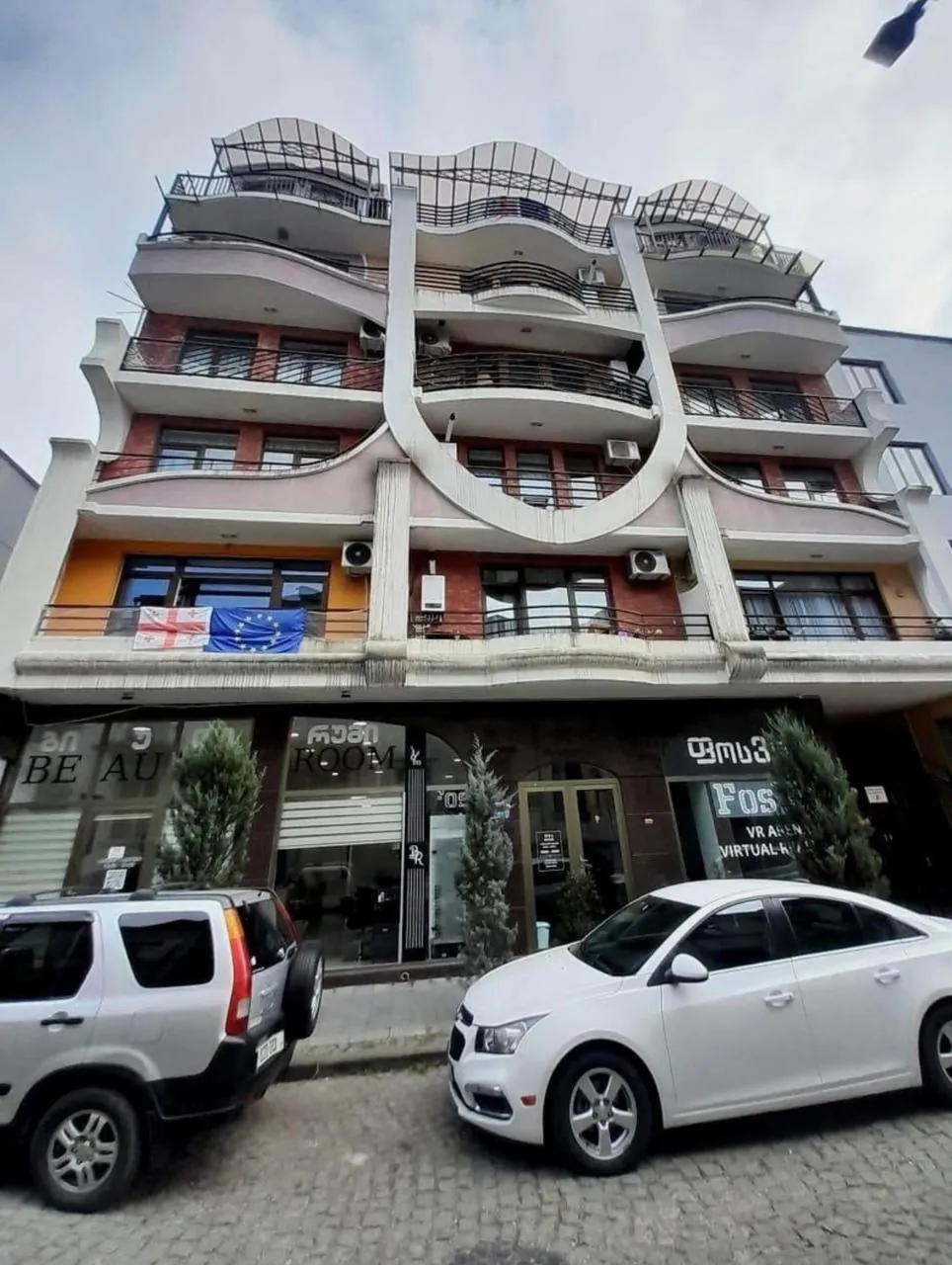 Квартира 50 м² с ремонтом на Ахвледиани 9