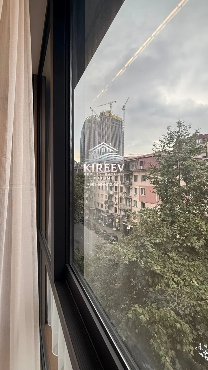 Студия 30 м² с террасой на Лермонтова 7