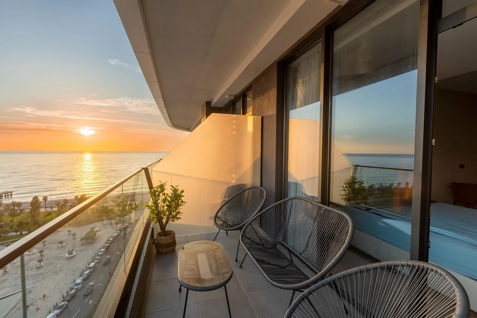 Студия на высоком этаже в Solis Residence 4