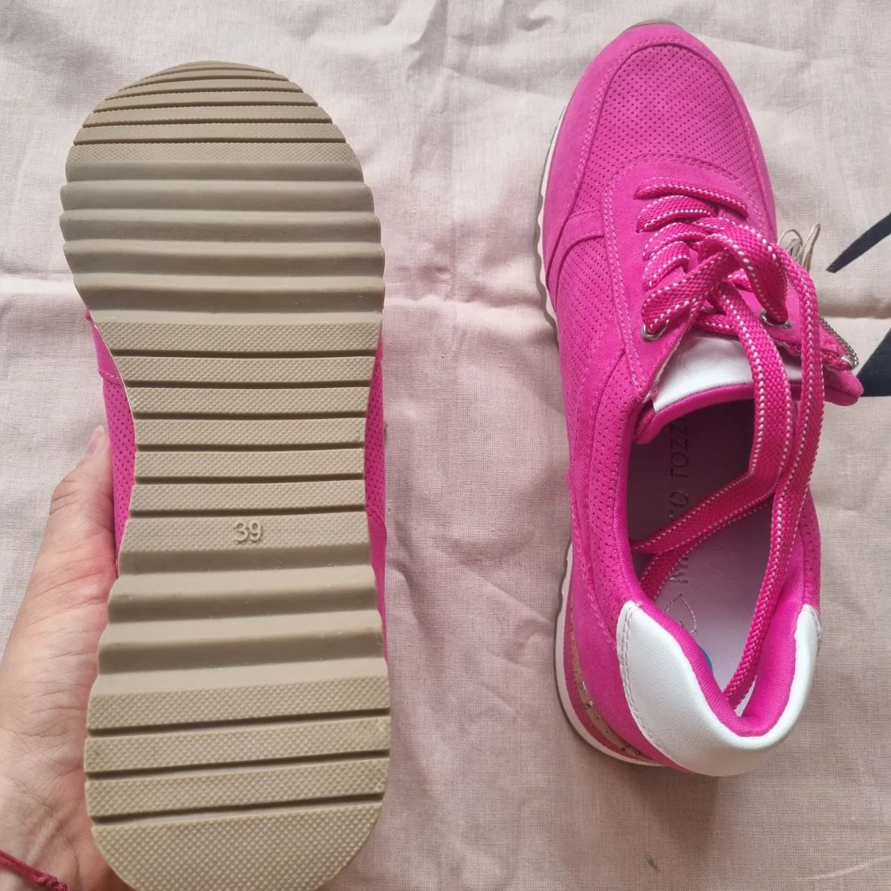 Туфли Marco Tozzi и кроссовки Adidas 3