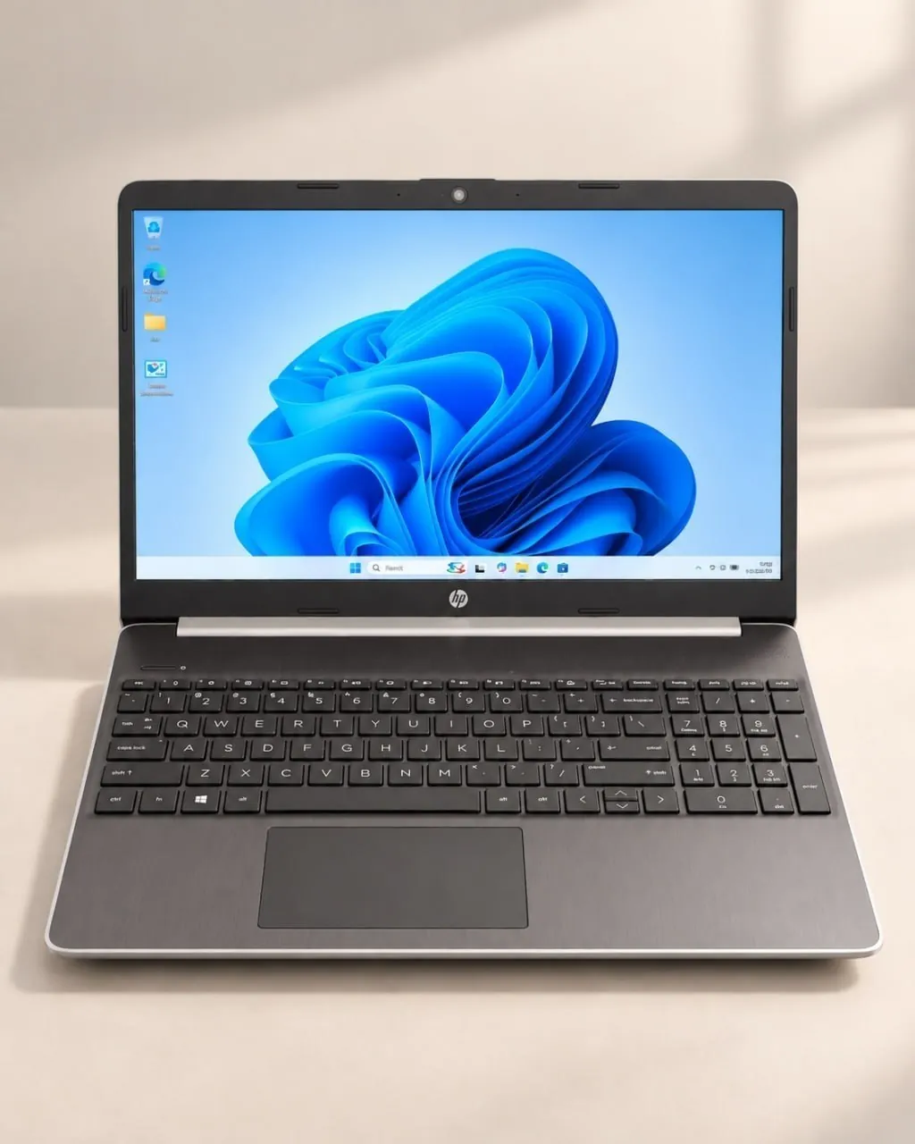 Ноутбук HP 15, сенсорный экран, SSD 256 ГБ 4