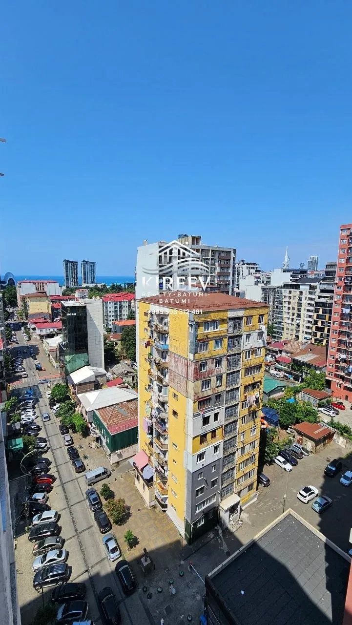 Квартира 52 м² с 1 спальней на Такаишвили 9