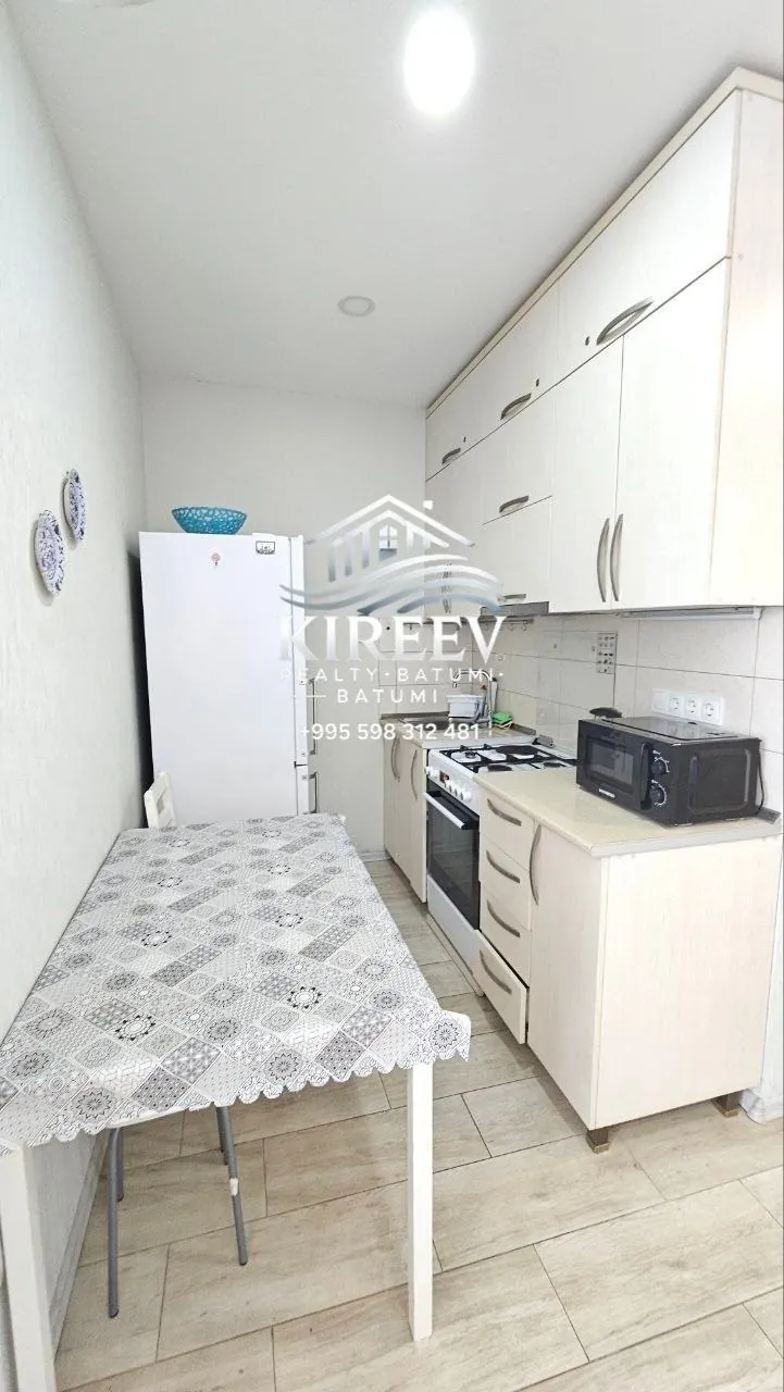 Квартира 50 м² на Тбел-Абусеридзе в Батуми 3