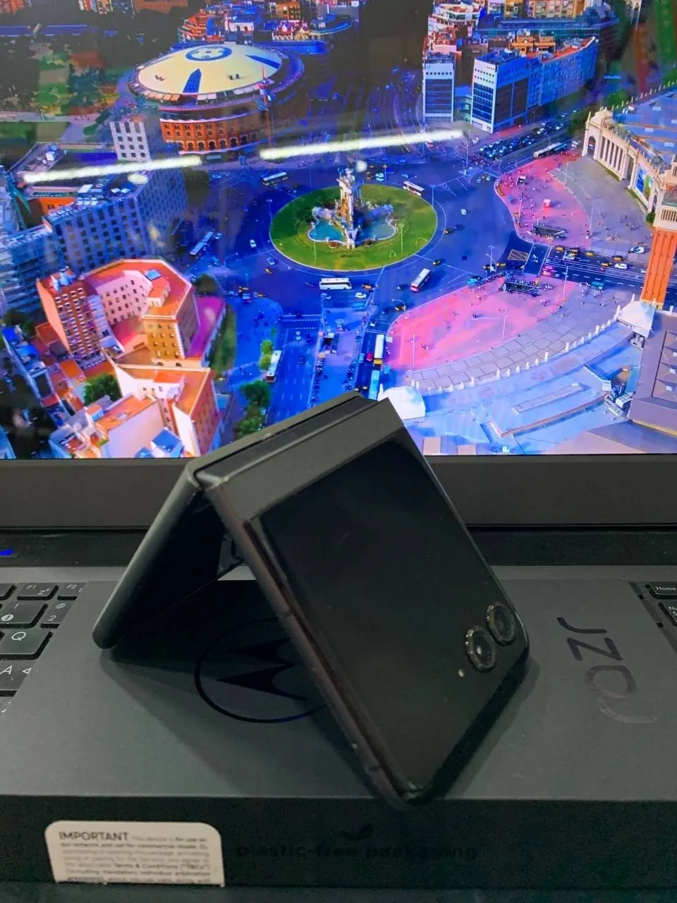 Motorola Razr 2024 8/256 ГБ 3