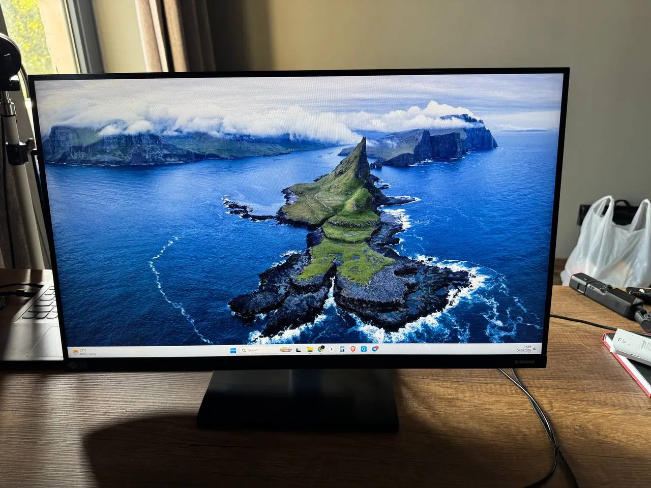 Монитор Samsung 27 дюймов FullHD IPS 2
