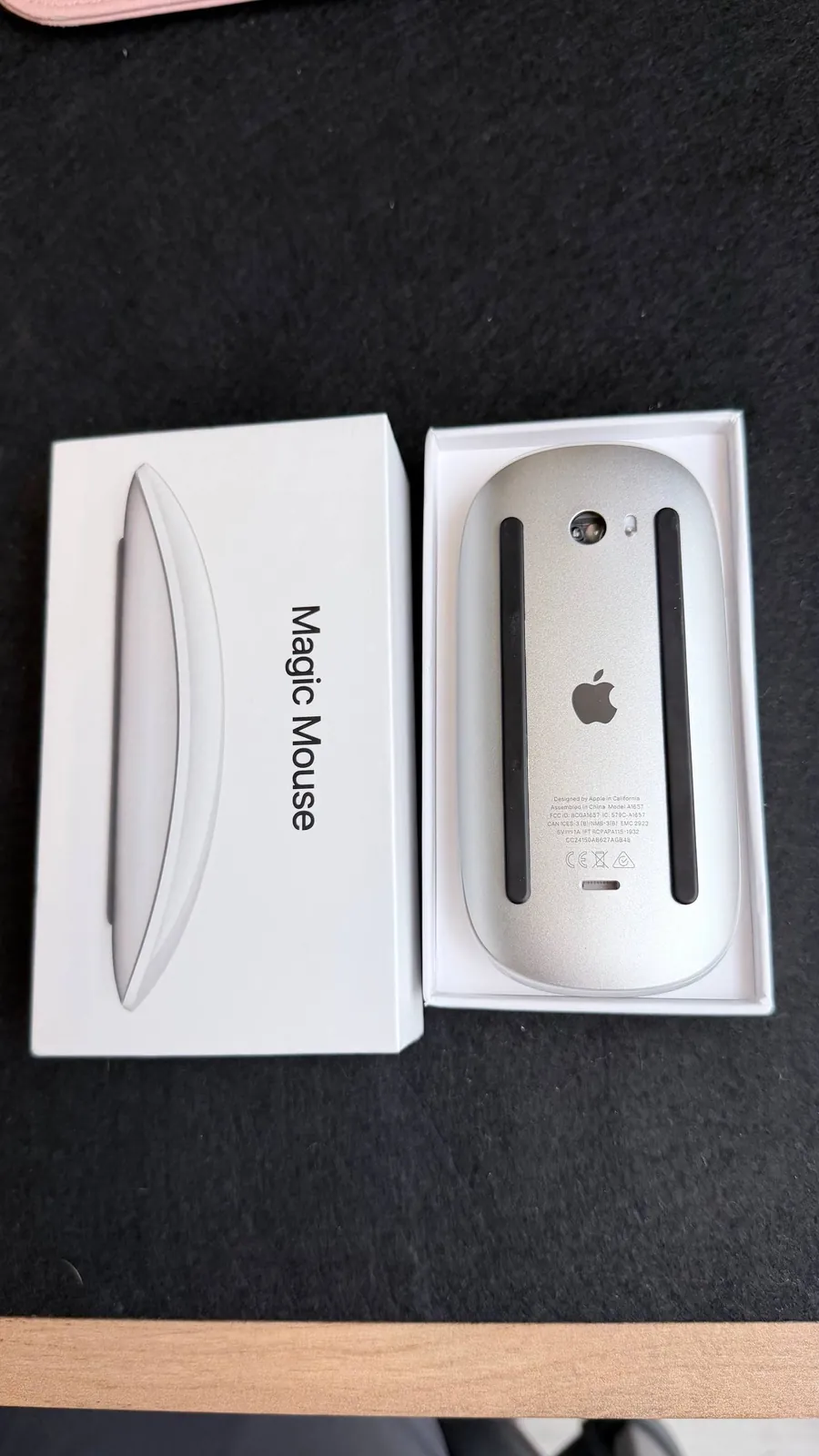 Apple Magic Mouse 2 в упаковке 3