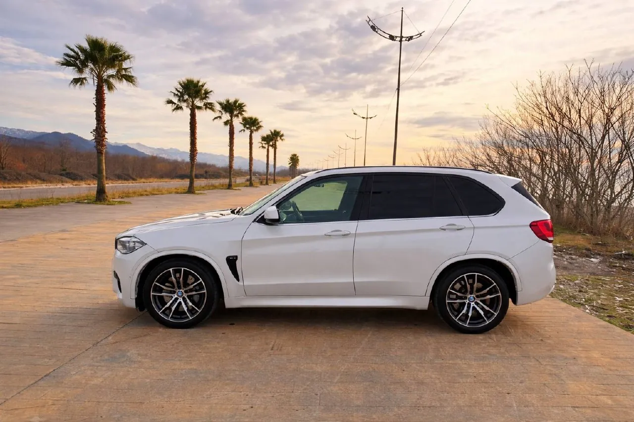 BMW X5 M F85 2017 года выпуска 4