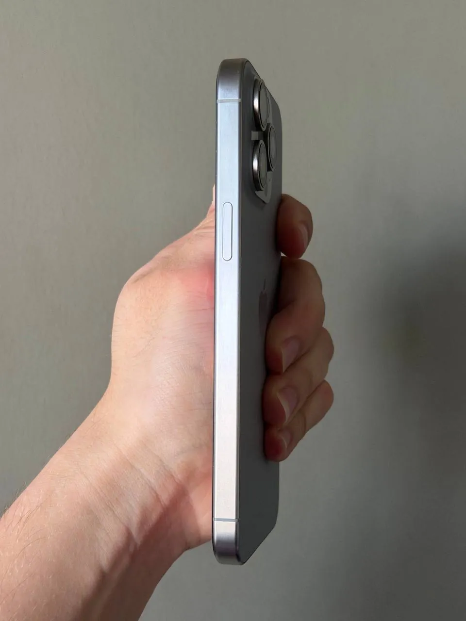 IPhone 15 Pro Max в идеальном состоянии 2