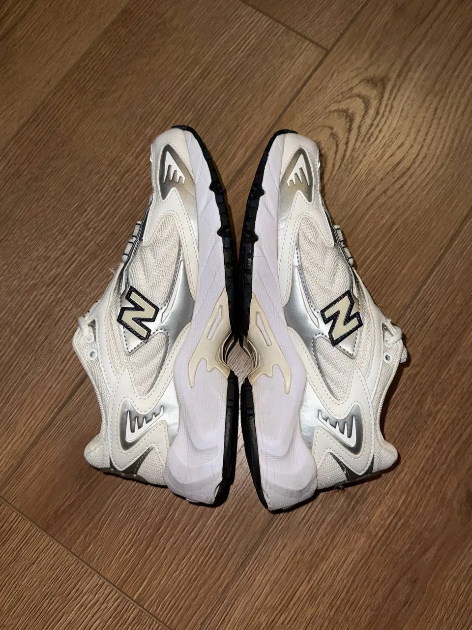 Кроссовки New Balance 725 размера 39.5 3