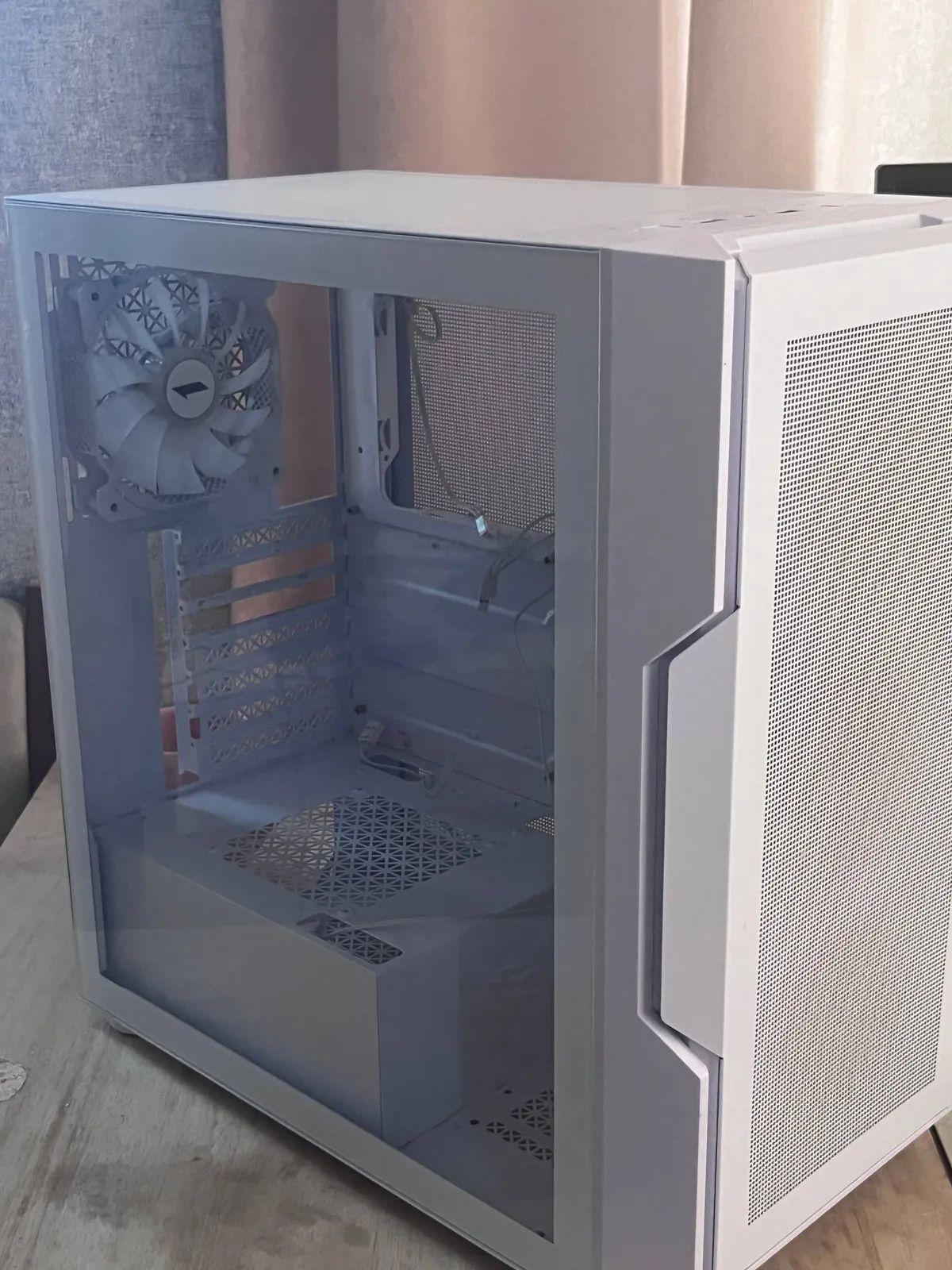 Корпус компьютерный 1stPlayer 2