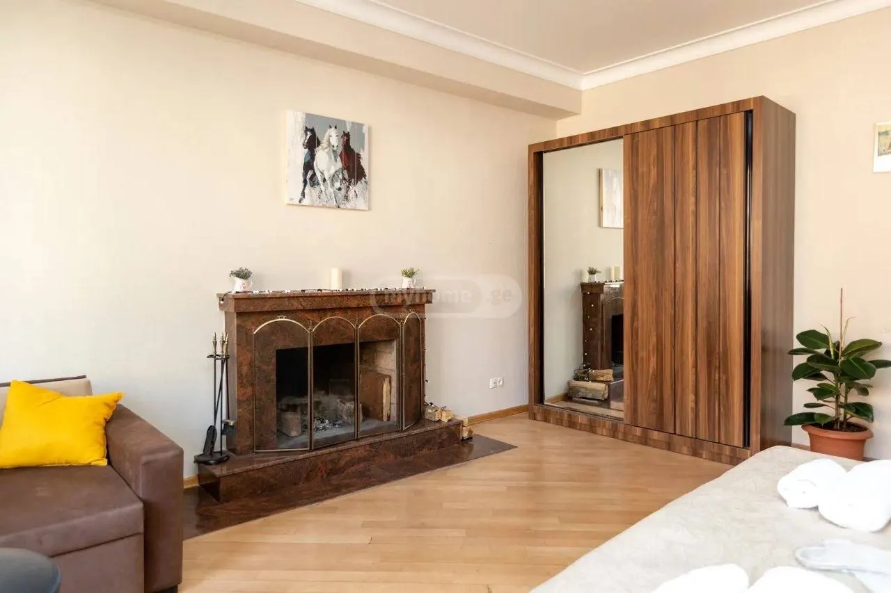 Квартира 80 м² с 3 комнатами в Вере 5