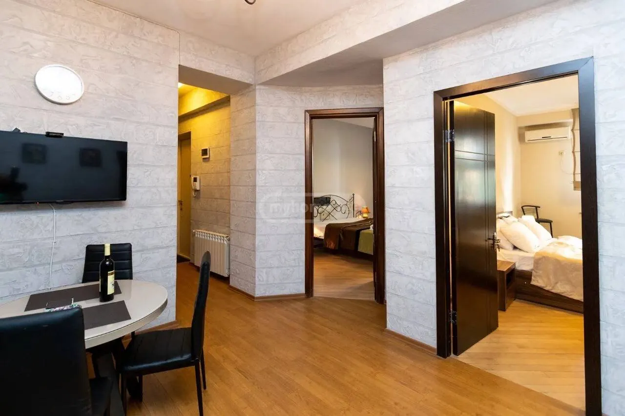 Квартира 80 м² с 3 комнатами в Вере 6