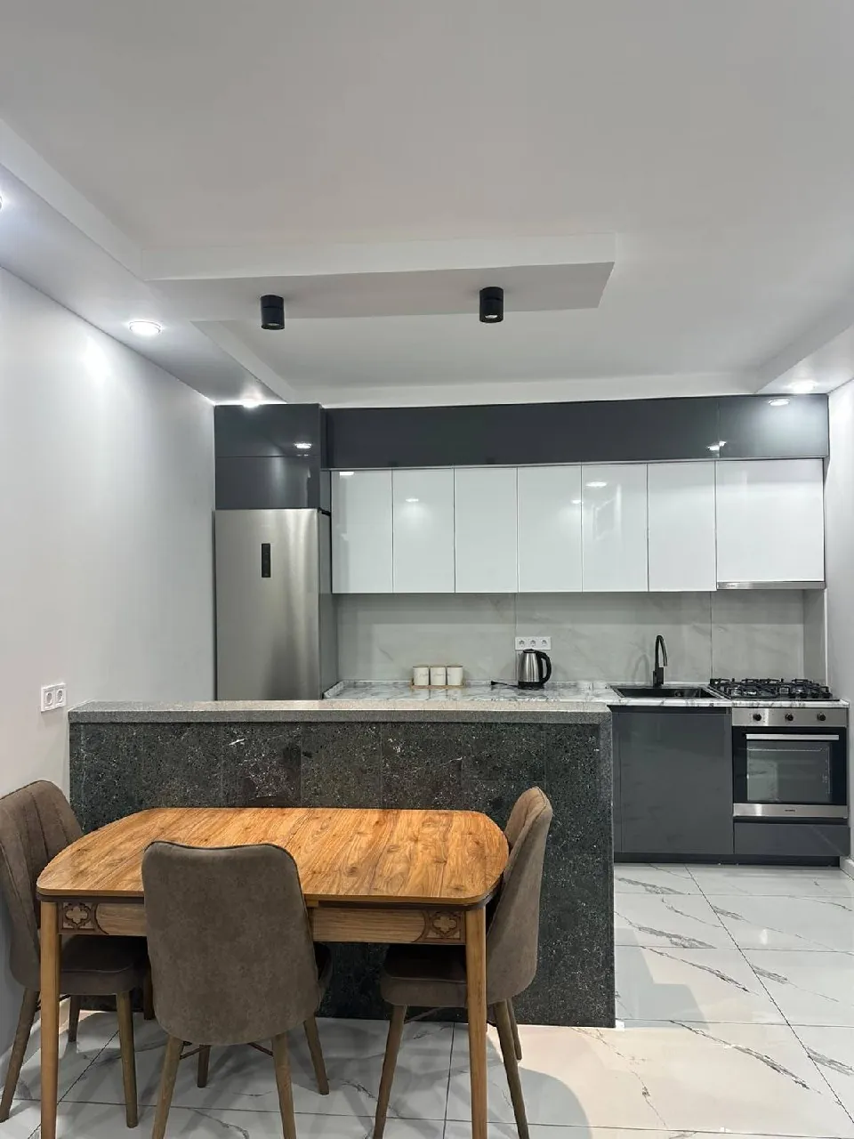 Квартира 60 м² с 3 комнатами на Лорткипанидзе 2