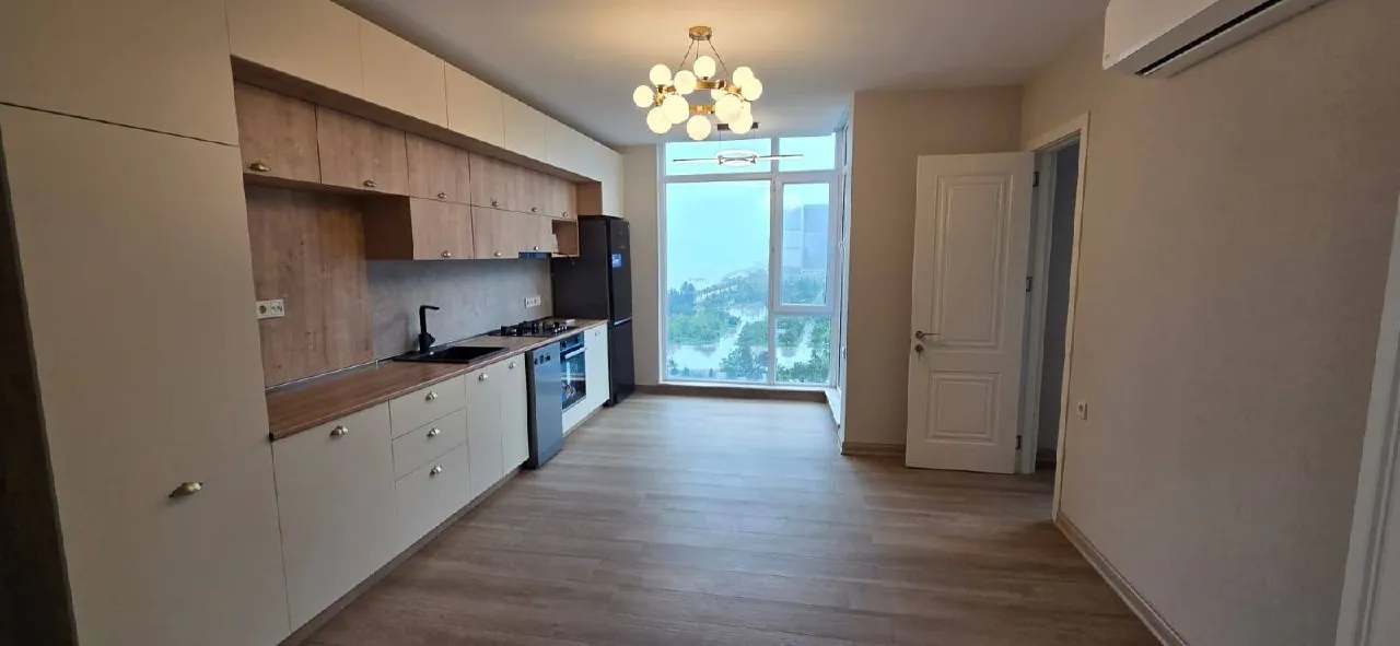 Квартира 60 м² с 3 комнатами на Нижарадзе 1