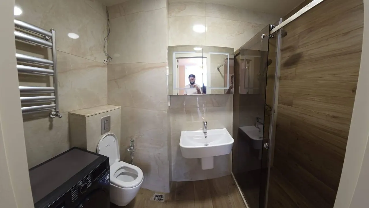 Квартира 60 м² с 3 комнатами на Нижарадзе 6