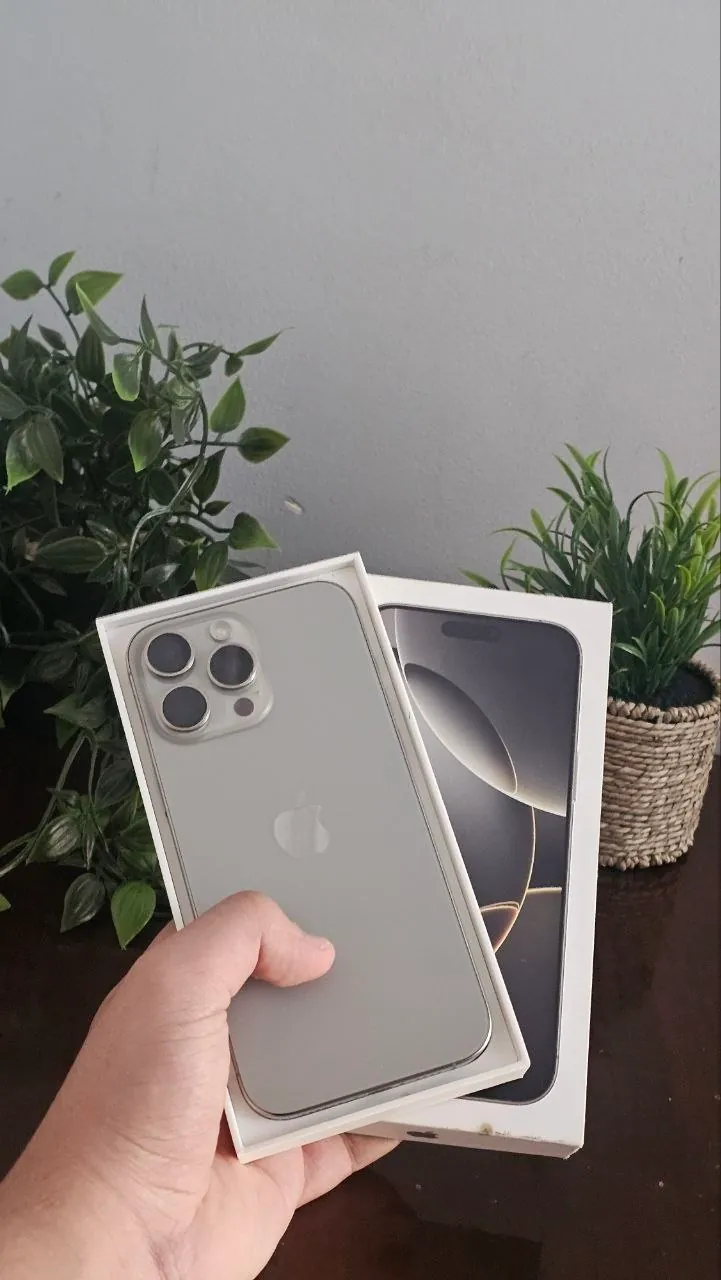 IPhone 16 Pro Max 256GB 1