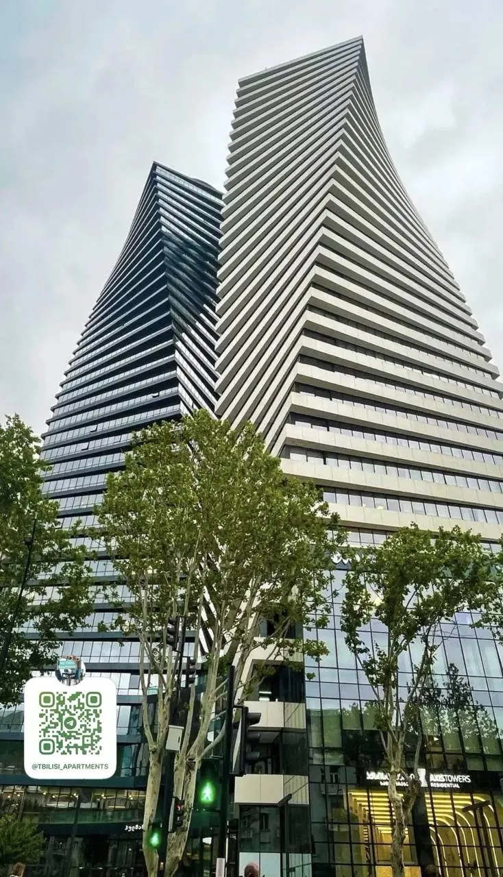 Квартира 53 м² в Ваке, ЖК Axis Towers 10