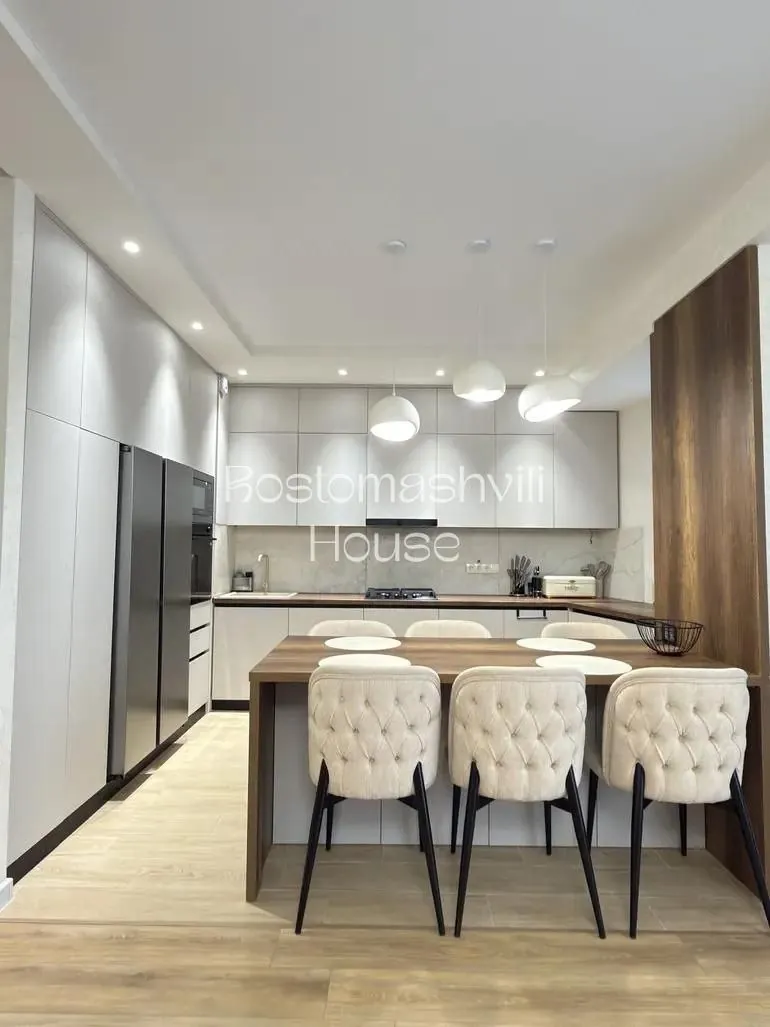 Квартира 120 м² с паркингом в Сабуртало 3