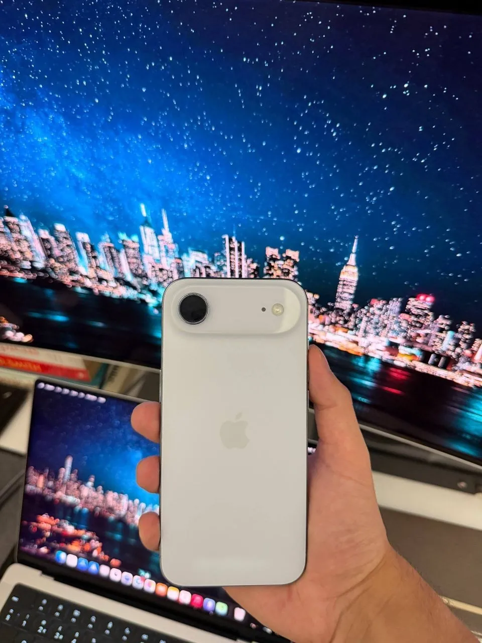 IPhone Air 256GB в идеальном состоянии 2