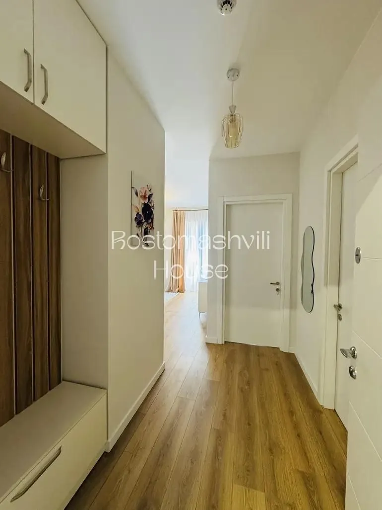 Квартира 52 м² с балконом в Сабуртало 3
