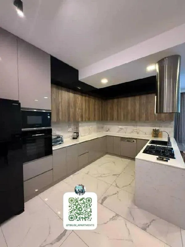 Квартира 128 м² с 4 комнатами в Сабуртало 4