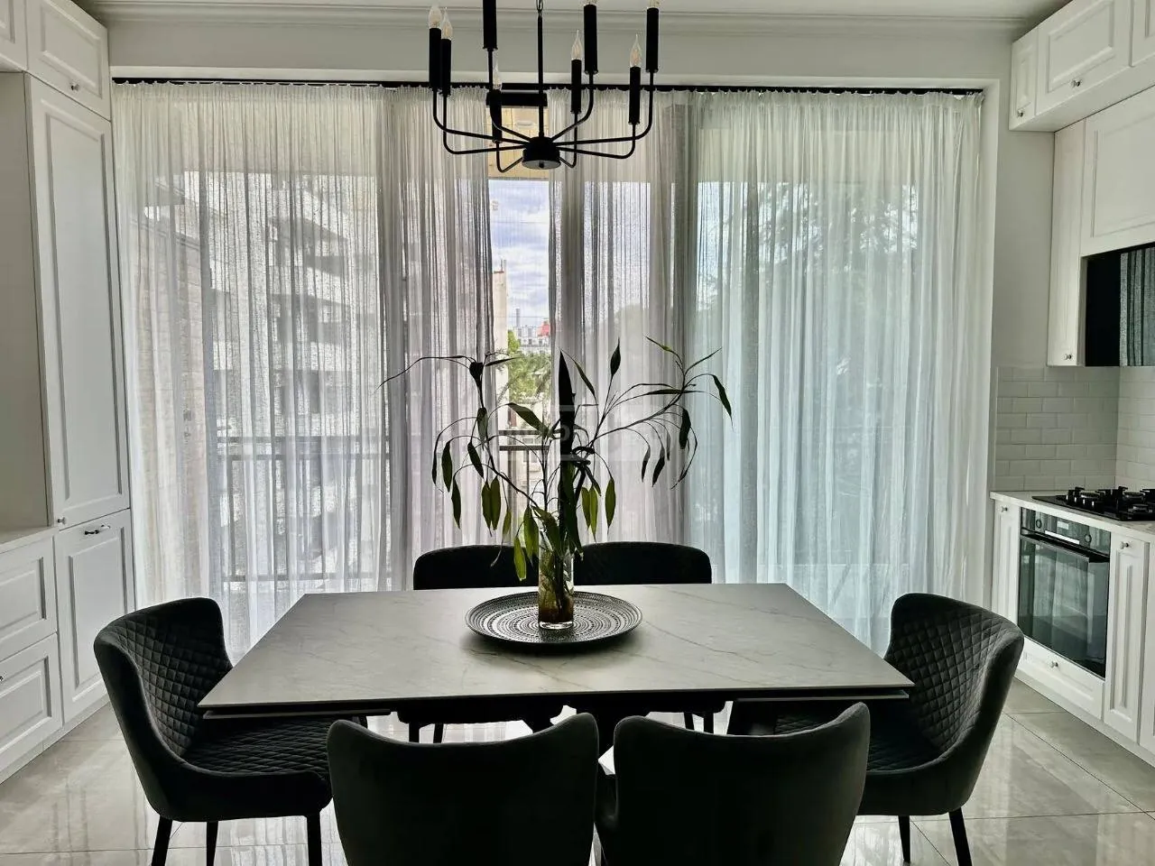 Квартира 140 м² с 3 спальнями в Ваке 1