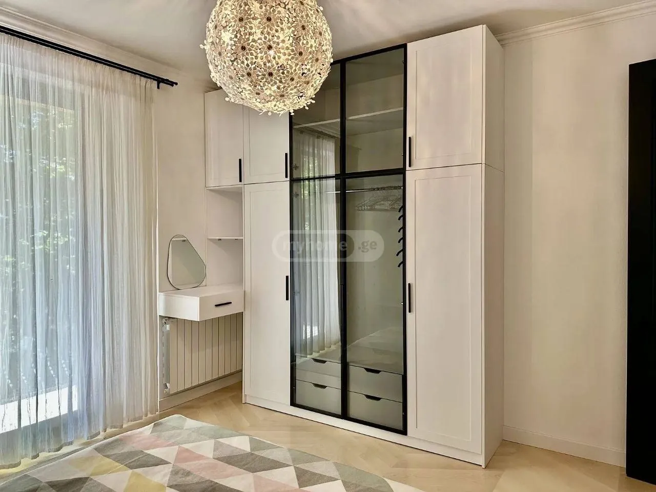 Квартира 140 м² с 3 спальнями в Ваке 6