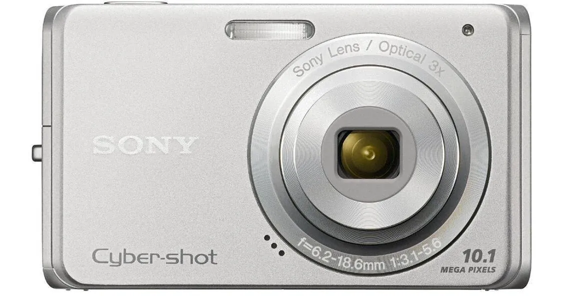 Фотоаппараты Sony Cyber-shot и Canon Ixus 1