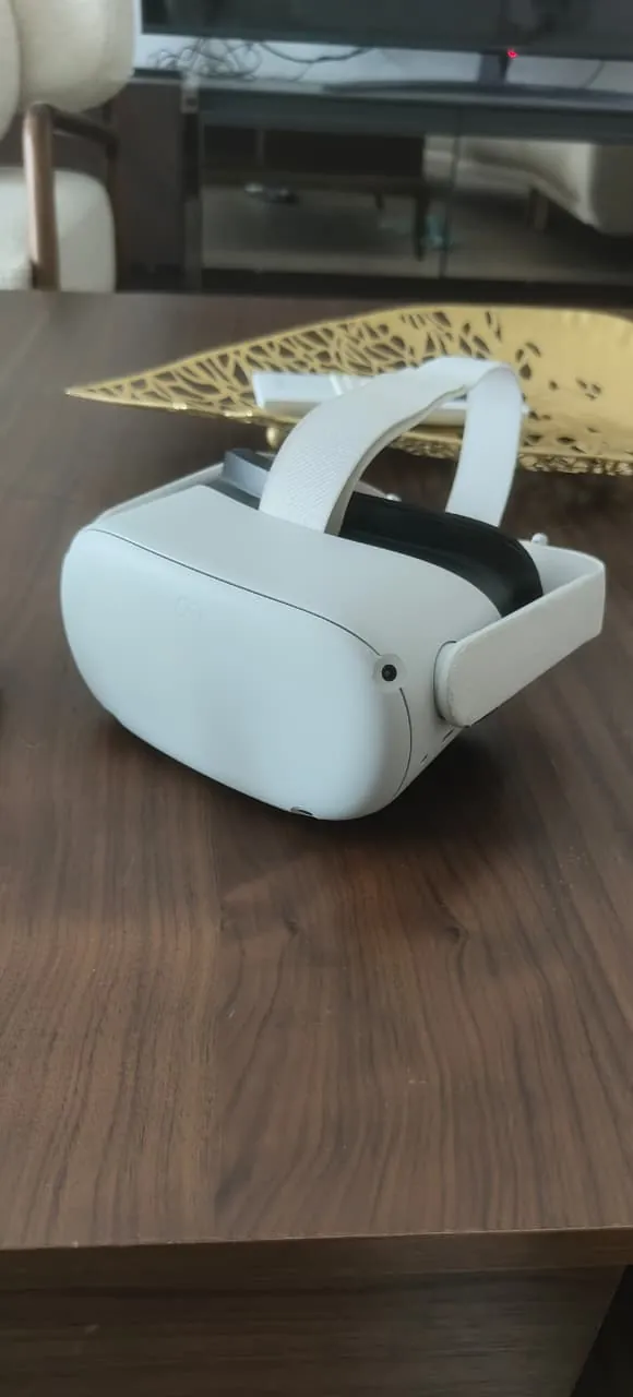 VR-гарнитура Meta Quest 2 как новая 1