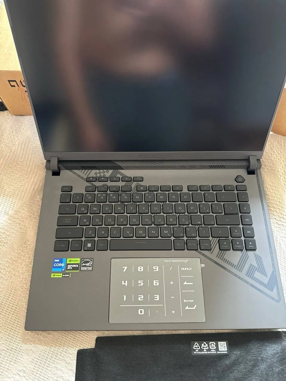 Игровой ноутбук ASUS ROG Strix G16 1