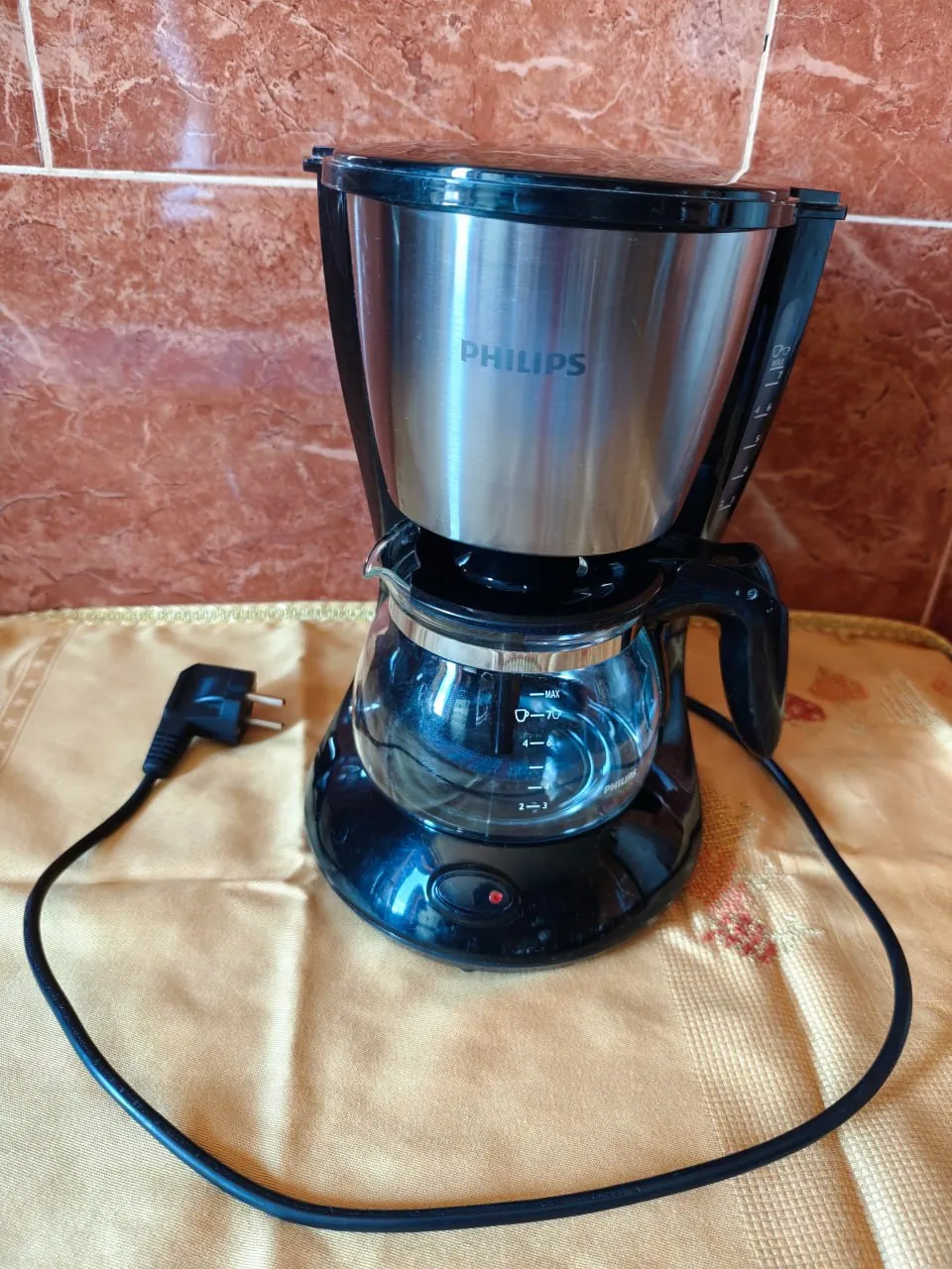 Капельная кофеварка Philips Daily Collection 1