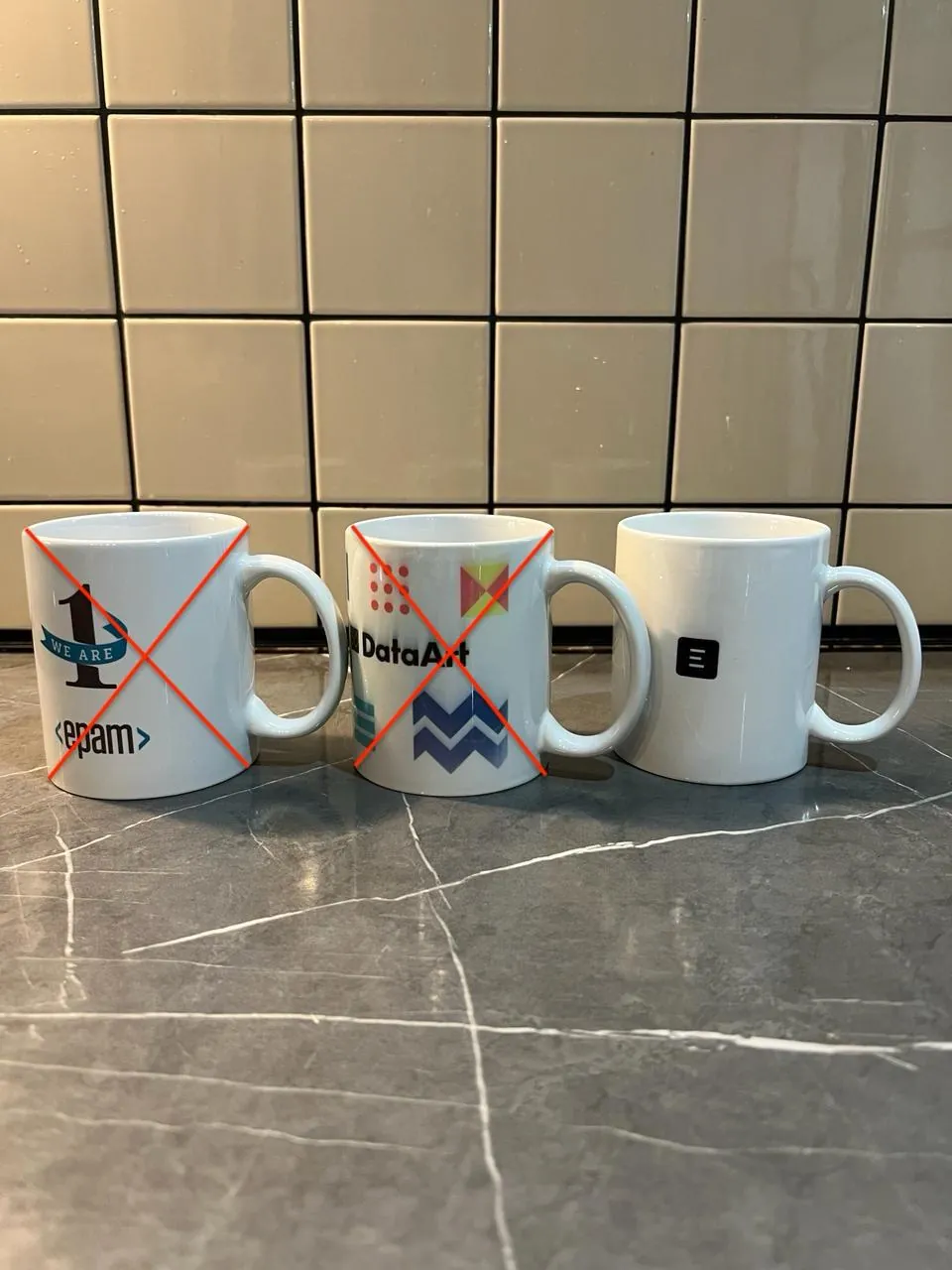 Набор разных кружек для дома 2