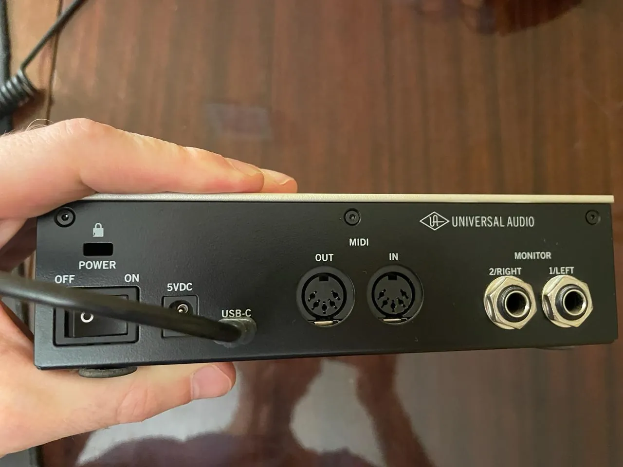 Аудиоинтерфейс Universal Audio Volt 2 отличное состояние 4