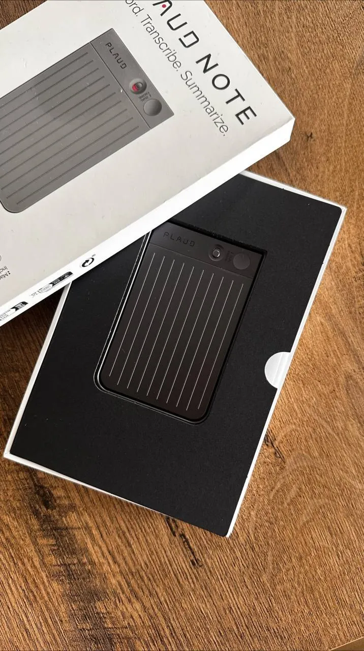 AI-диктофон PLAUD Note 2