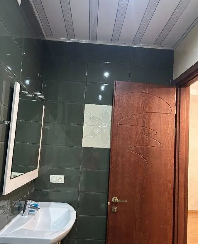 Квартира 90 м² на 4 комнаты в Сабуртало 8