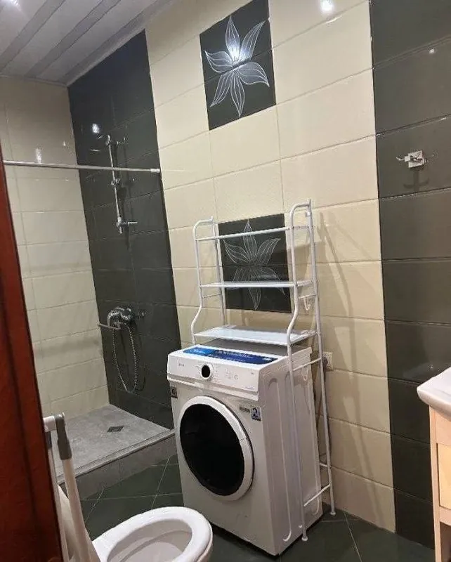 Квартира 90 м² на 4 комнаты в Сабуртало 6