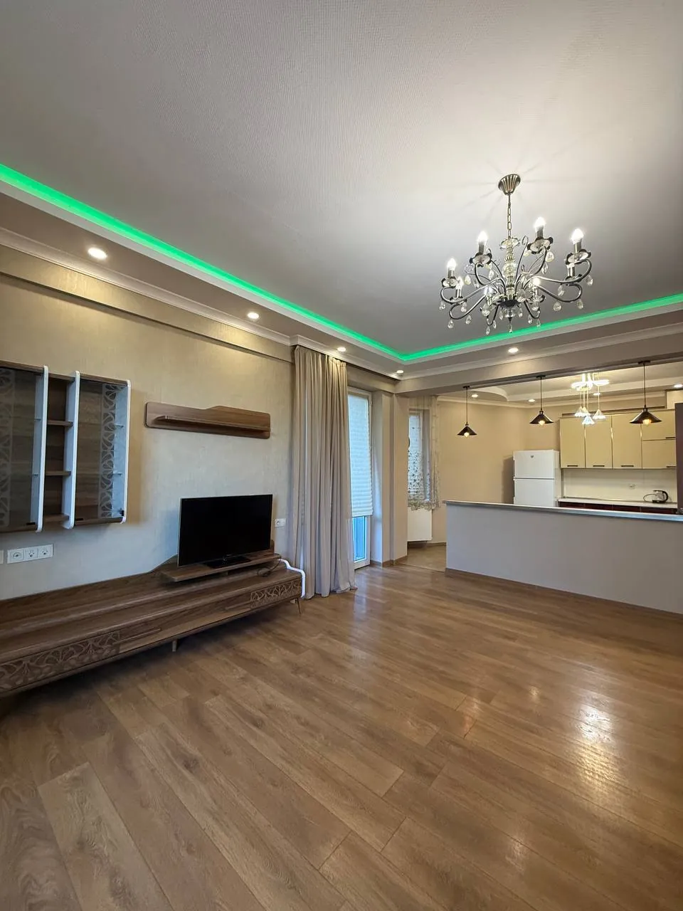 Квартира 100 м² на 2 комнаты в Сабуртало 3
