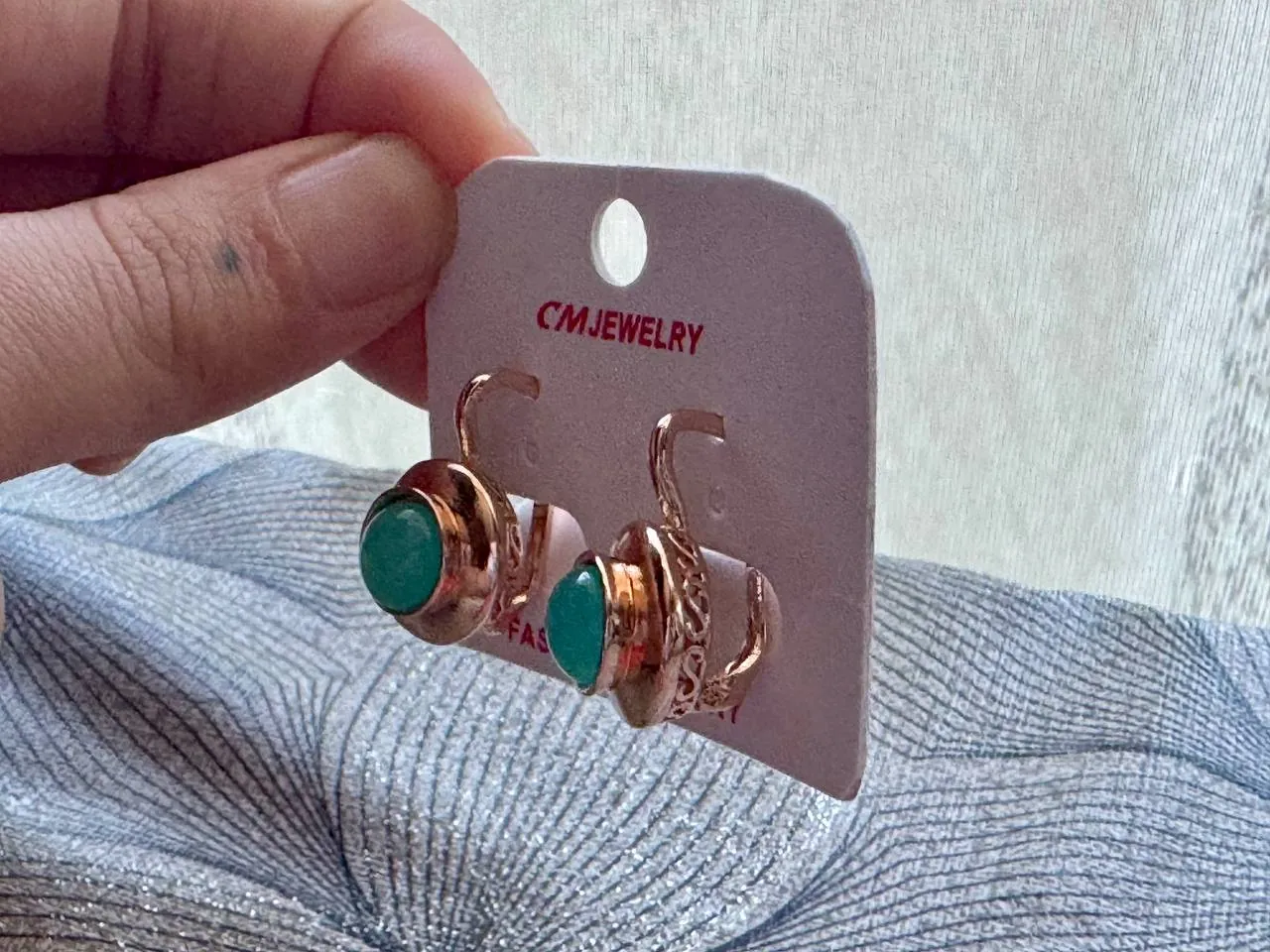 Серьги CM Jewelry с бирюзовыми вставками 2