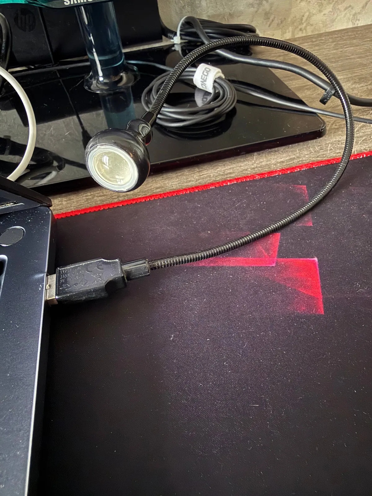 USB-светильник настольный компактный 2