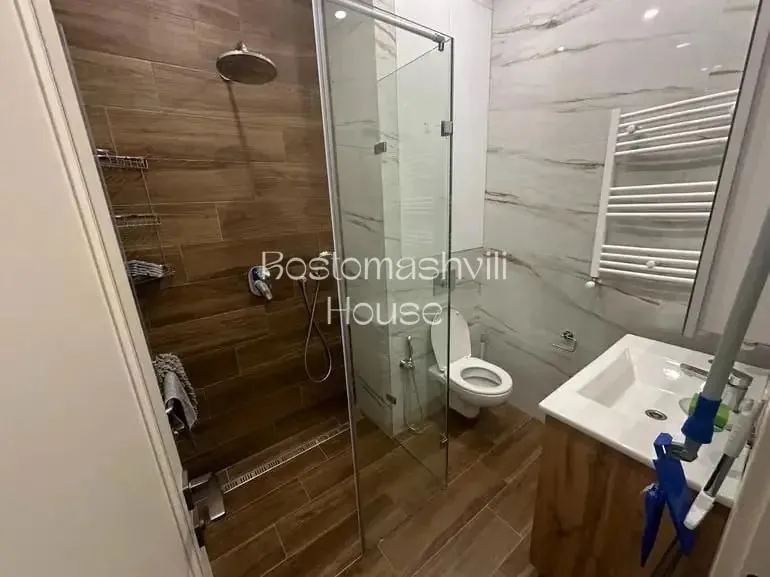 Квартира 75 м² с 2 спальнями в Сабуртало 9