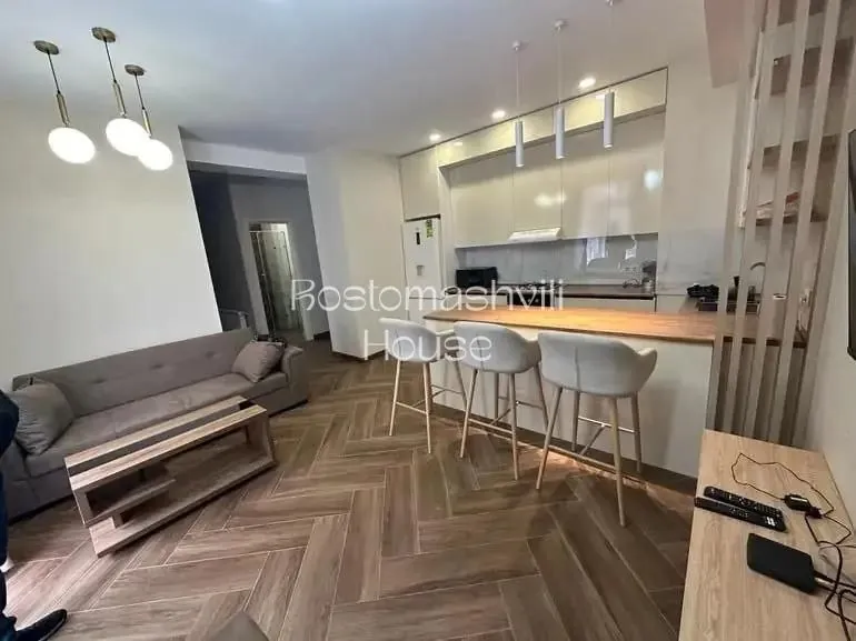 Квартира 75 м² с 2 спальнями в Сабуртало 2