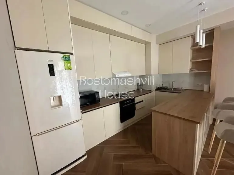 Квартира 75 м² с 2 спальнями в Сабуртало 3