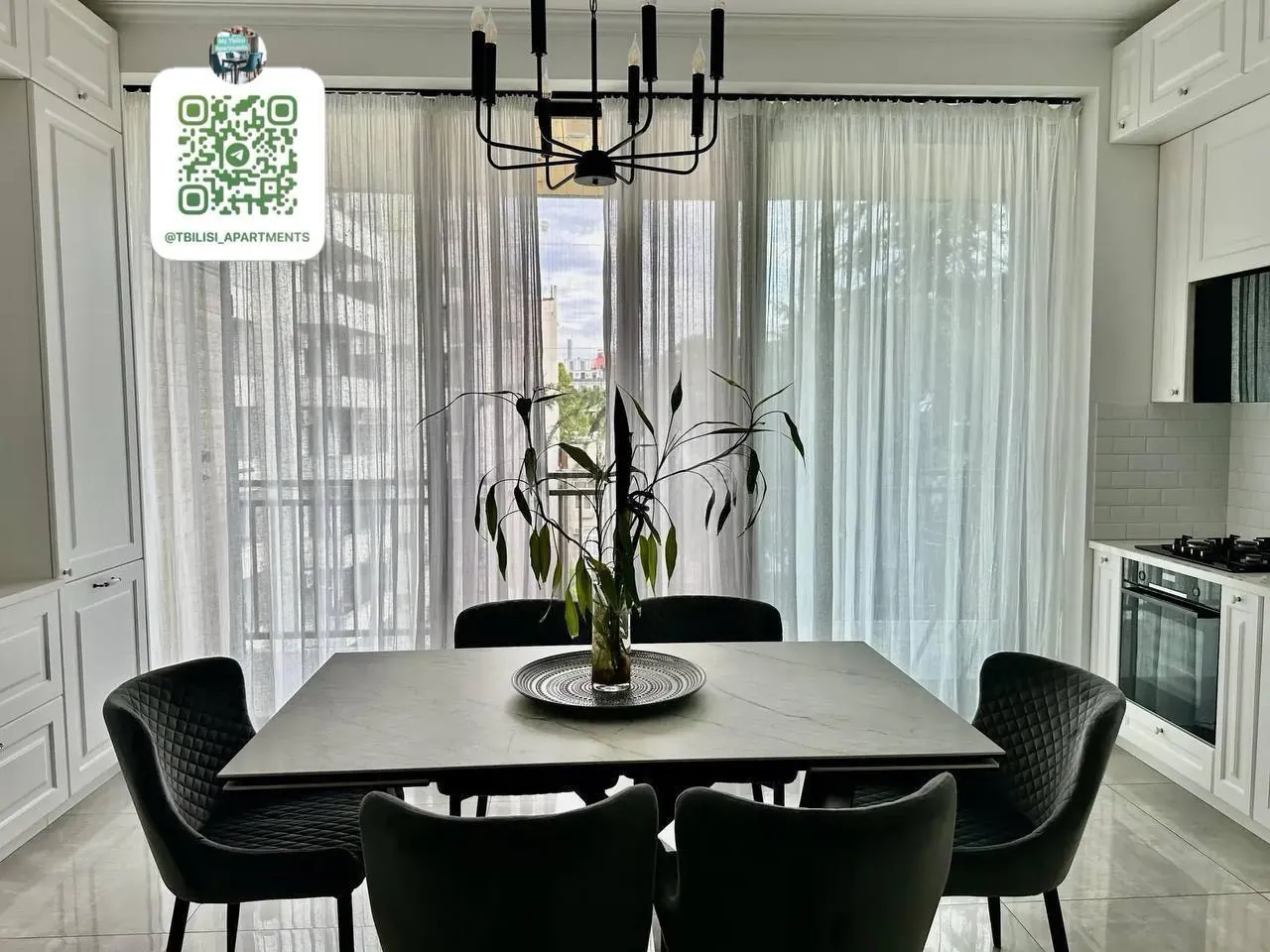 Квартира 140 м² с 3 спальнями в Ваке 1
