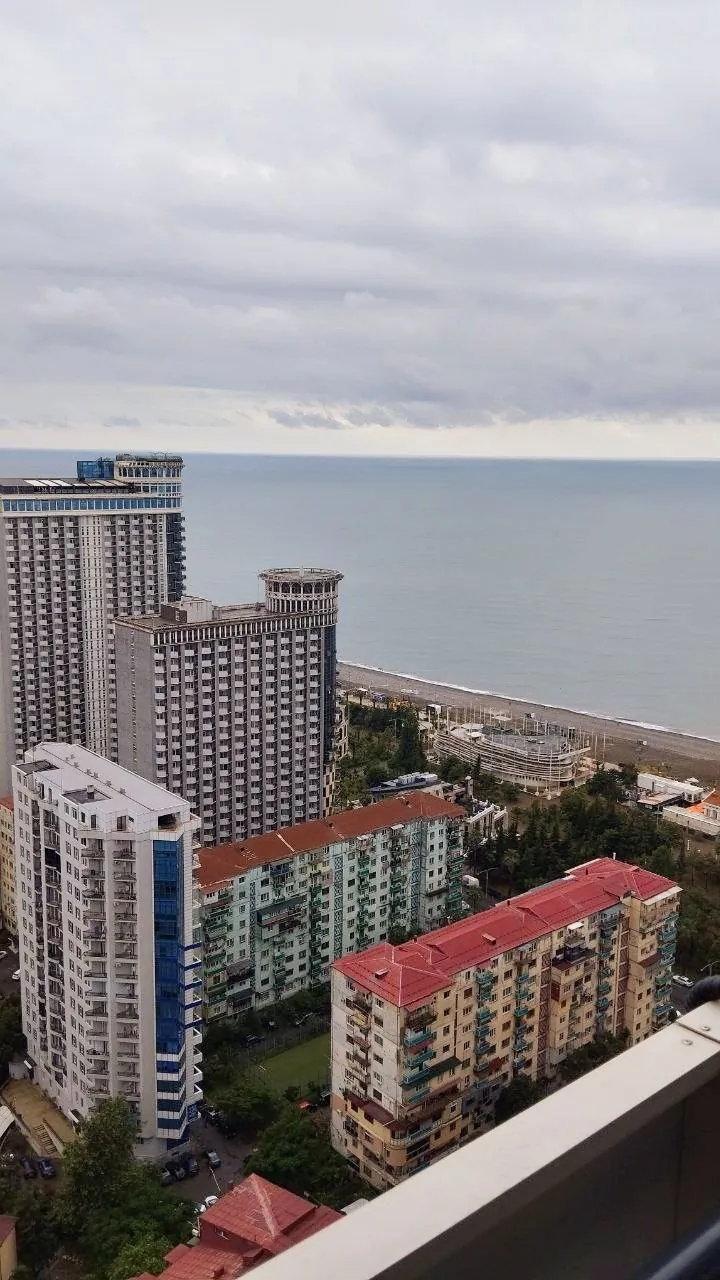 Панорамная студия на 37 этаже в Orbi City 4
