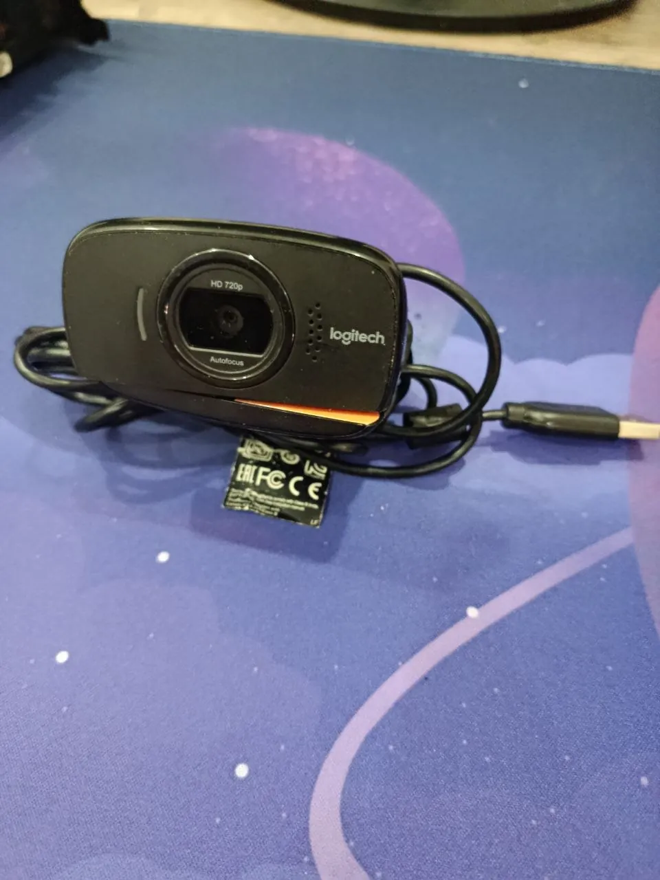 Веб-камера Logitech HD C525 1