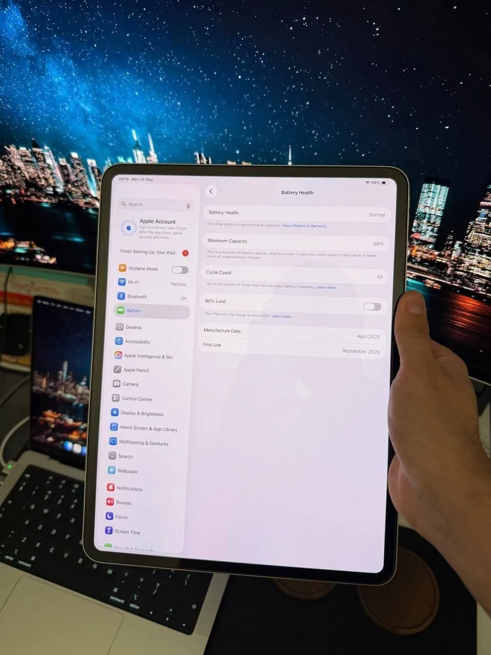 IPad Pro 13 M4 256 ГБ Wi-Fi в идеальном состоянии 5