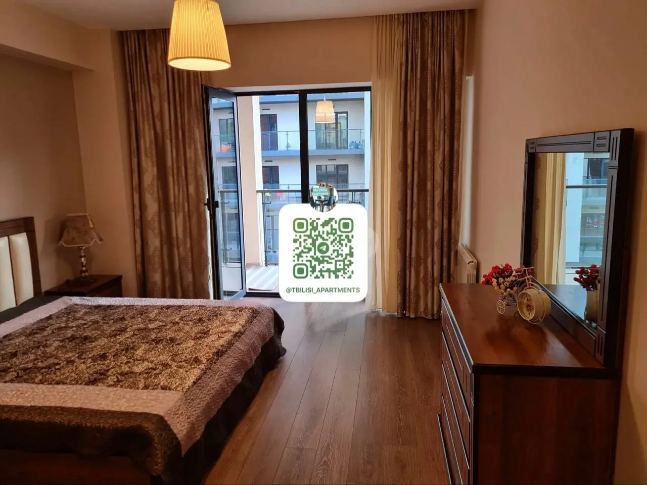Квартира 140 м² с 3 спальнями в Сабуртало 5